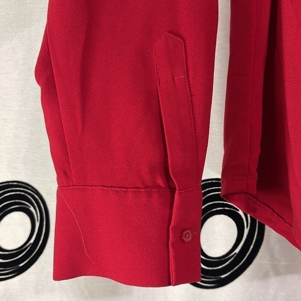 Investments Long Sleeve Red Top size M - Picture 3 of 7
